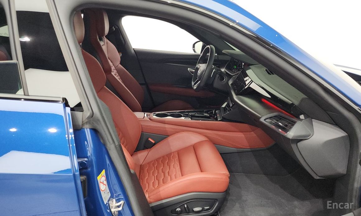 e-Tron GTGT Quattro Premium 12