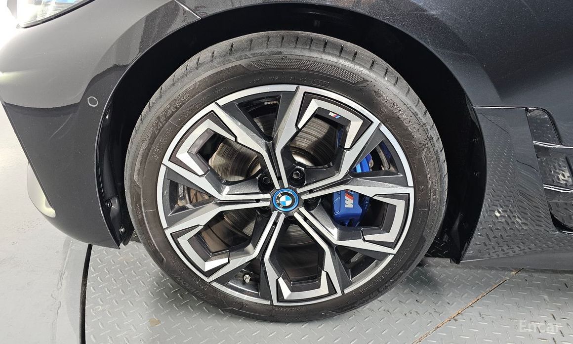 BMW i4eDrive40 M Sports Pro №6