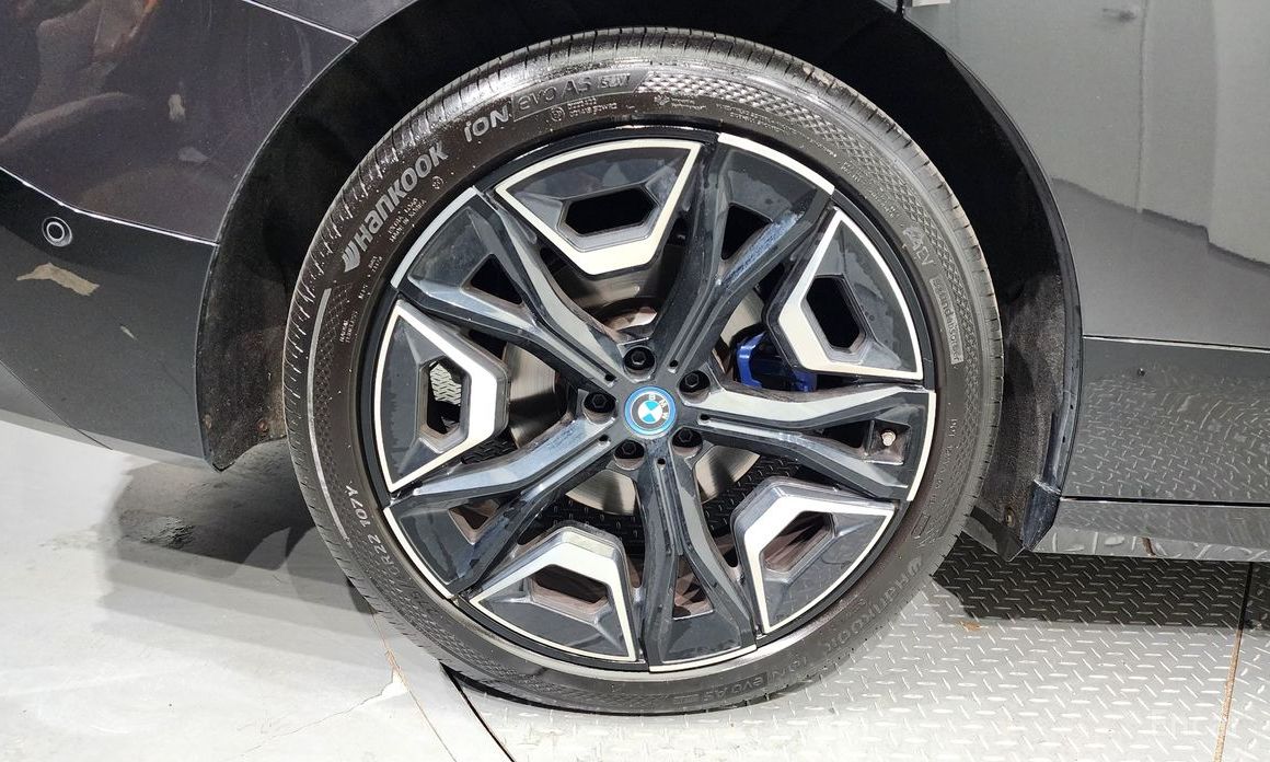 BMW iXxDrive40 First Edition №6