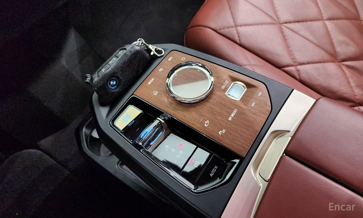 BMW iXxDrive40 First Edition №10
