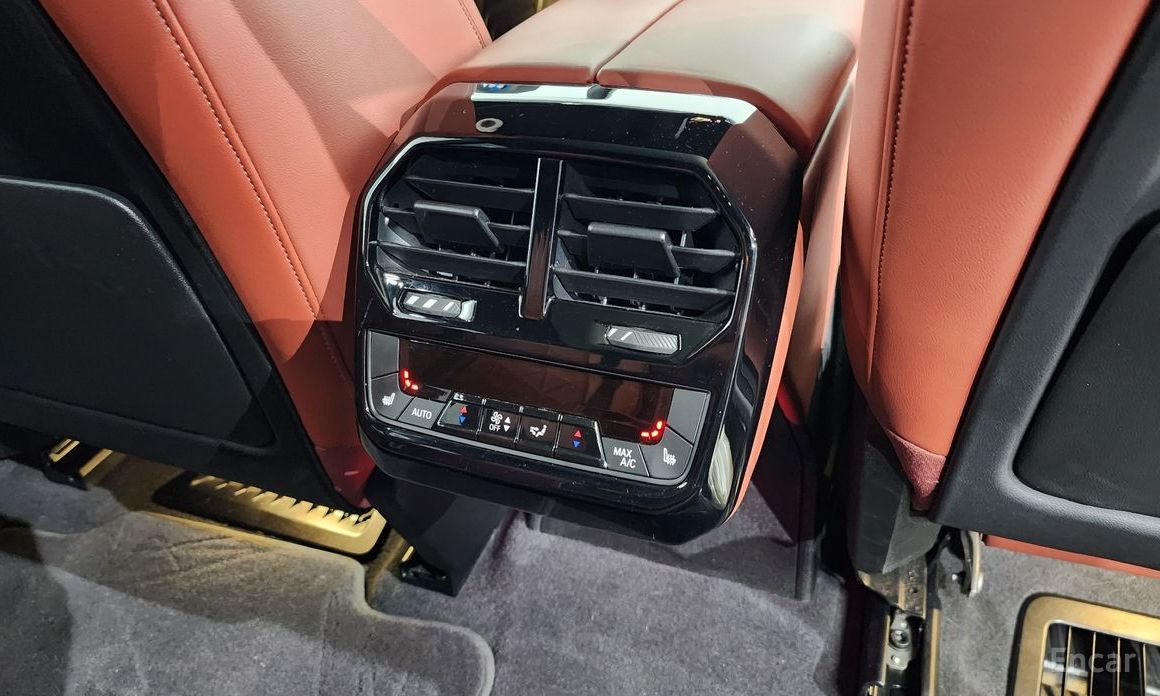 BMW iXxDrive40 First Edition №19