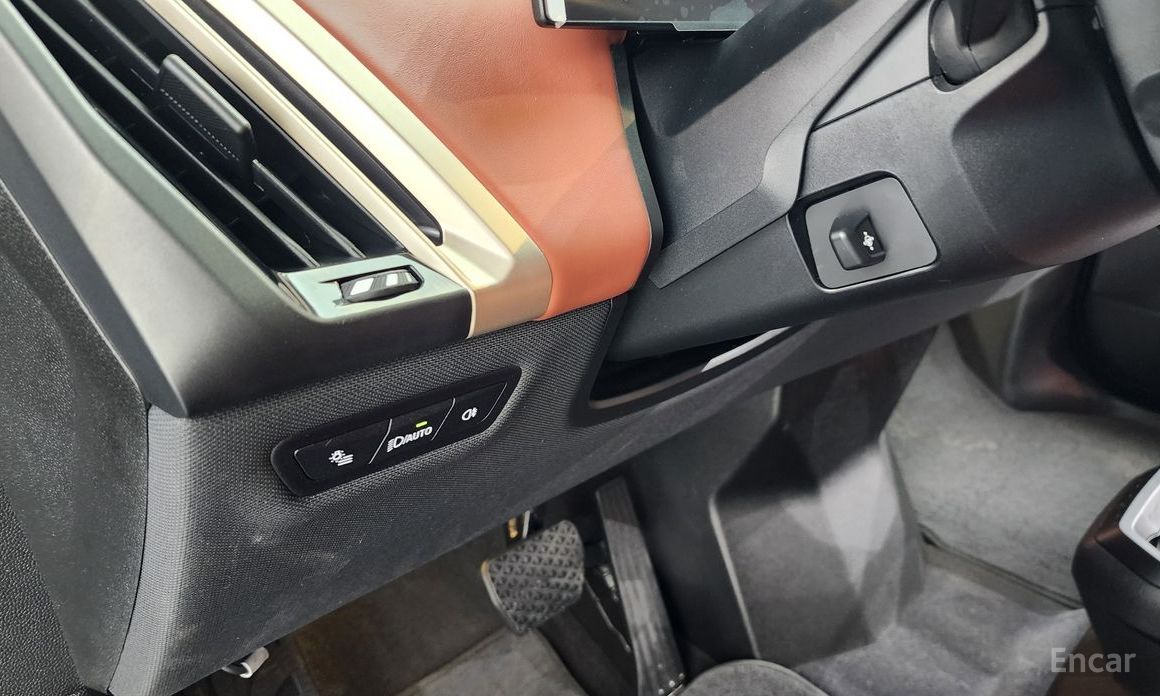 BMW iXxDrive40 First Edition №15